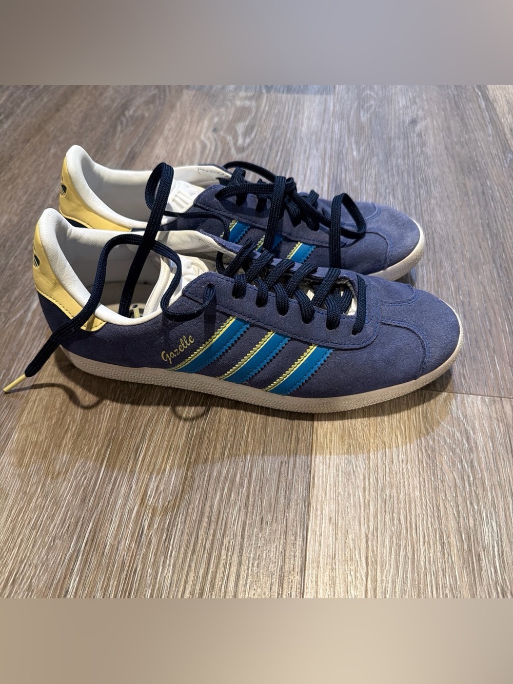 Adidas Gazelle Navy Suede women’s Sneakers